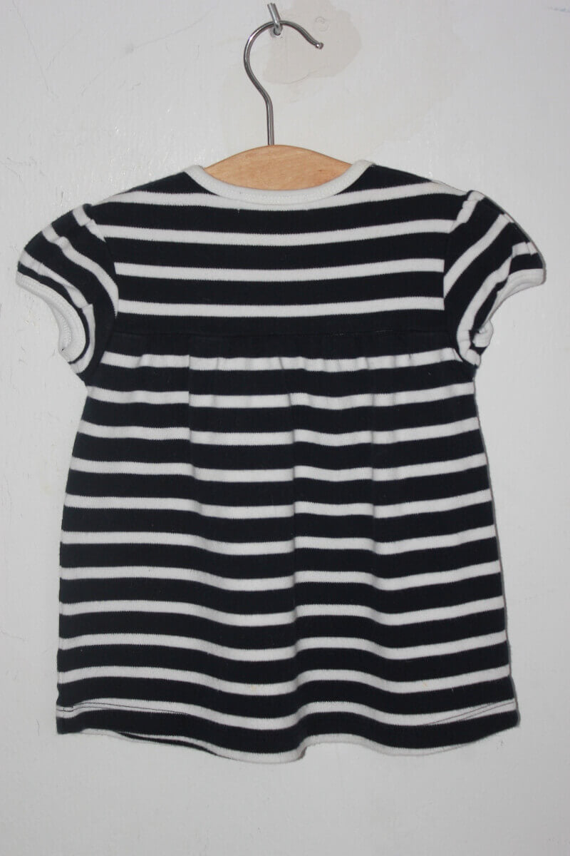 preloved donkerblauw en wit gestreept t-shirt maat 86 baby meisje van Les petits coeurs a la mer