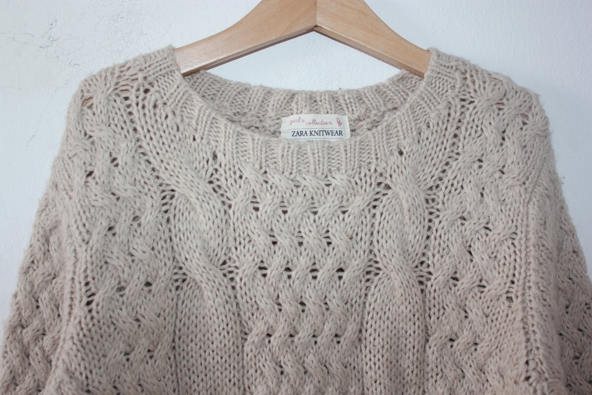 tweedehands-beige-kabeltrui-zara-meisje-maat-140