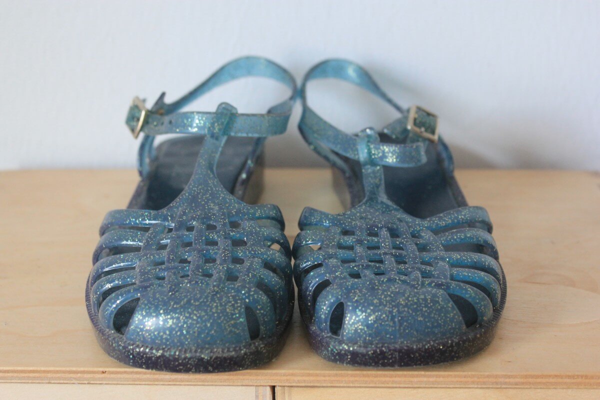 tweedehands-blauwe-glitter-watersandalen-maat-29-meisje-igor