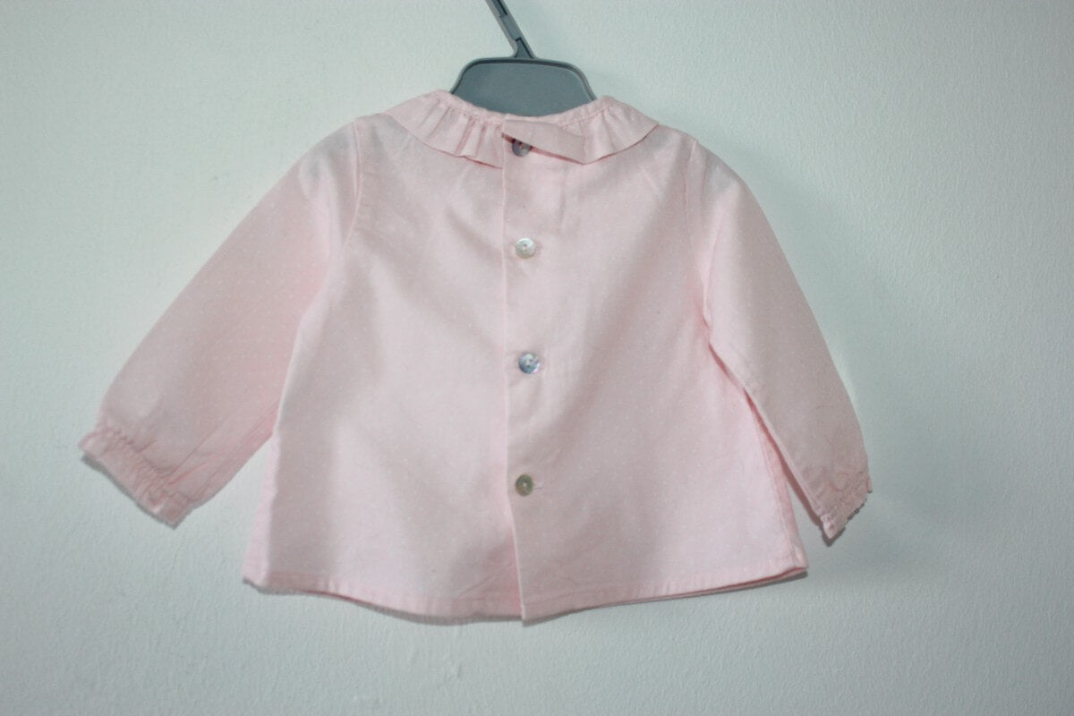 tweedehands-roze-blouse-witte-stipjes-neck-neck-maat-56-baby-meisje