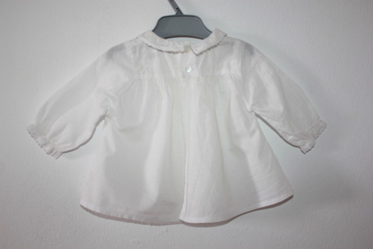 witte-blouse-lange-mouwen-volantkraag-maat-62-baby-meisje-boutchou