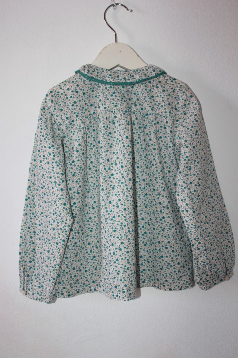 tweedehands-gebloemde-blouse-lange-mouwen-volantkraagje-maat-92-meisje-zara