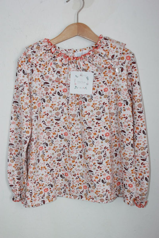 gebloemde blouse met lange mouwen en volant maat 128 van Tris Tras