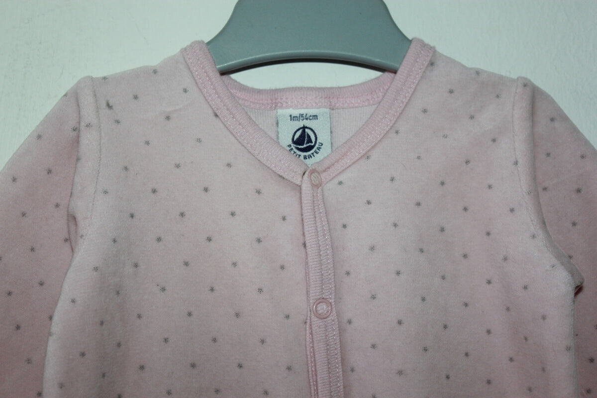 preloved-velours-lichtroze-boxpakje-grijze-stipjes-maat-56-baby-meisje-petit-bateau