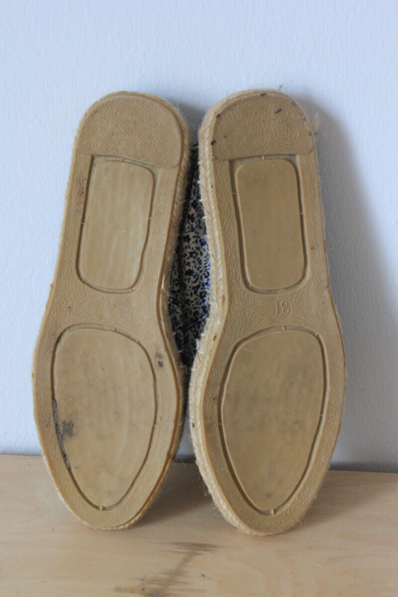 tweedehands-ecru-blauw-gebloemde-espadrilles-maat-37-monoprix