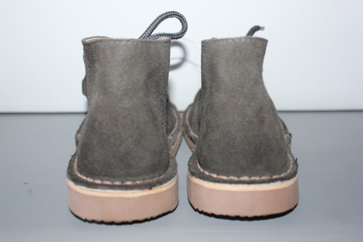 grijze-suede-desertboots-maat-32-unisex-tex