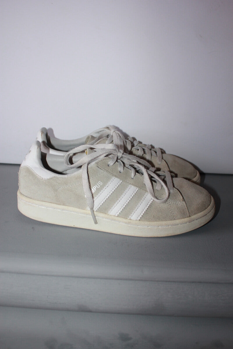 tweedehands-lichtgrijze-adidas-campus-gympen-maat-34-unisex