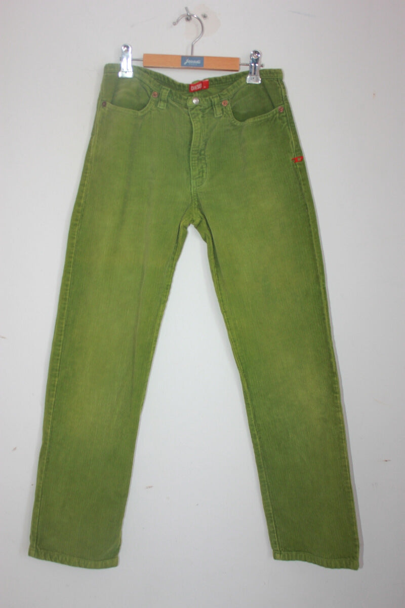 tweedehands-groene-broek-maat-140-meisje-diesel