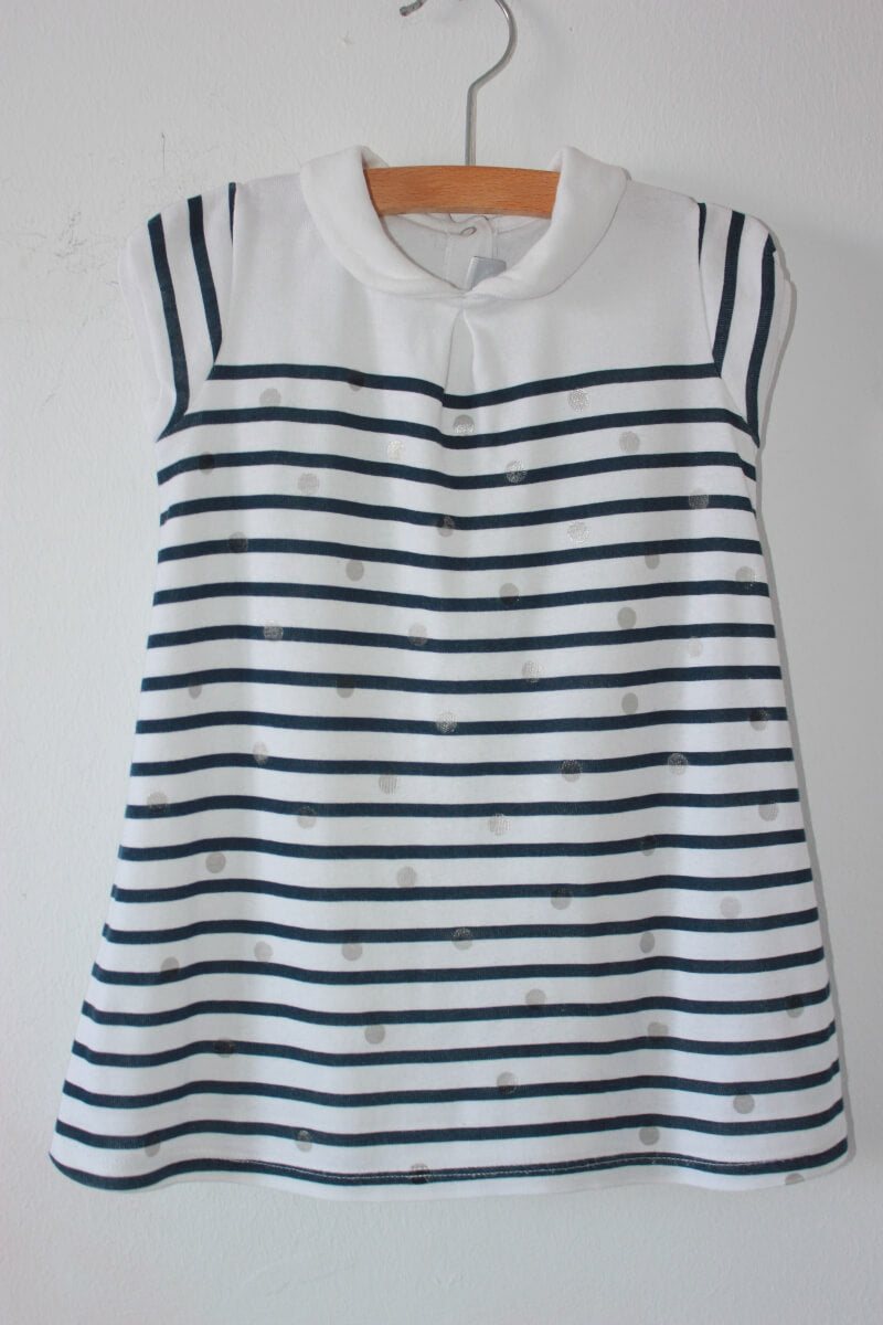 tweedehands-donkerblauw-wit-gestreepte-jurk-zilveren-stippen-korte-mouwen-maat-80-petit-bateau