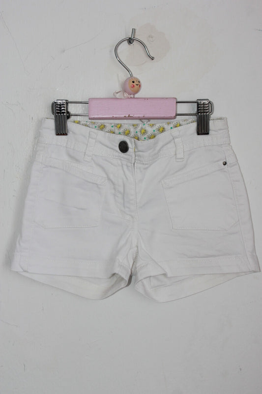 tweedehands witte short maat 116 meisje captain tortue