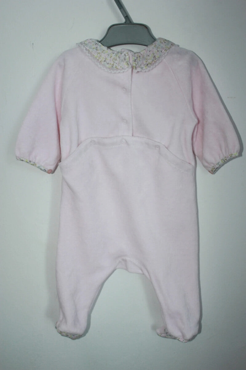 tweedehands-roze-zacht-velours-boxpakje-volant-maat-56-baby-meisje-jacadi