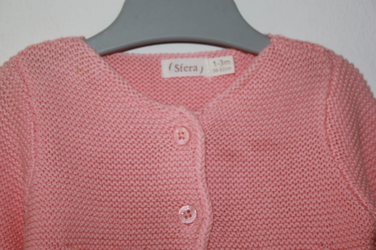 preloved-koraalroze-vestje-maat-56-baby-meisje-sfera