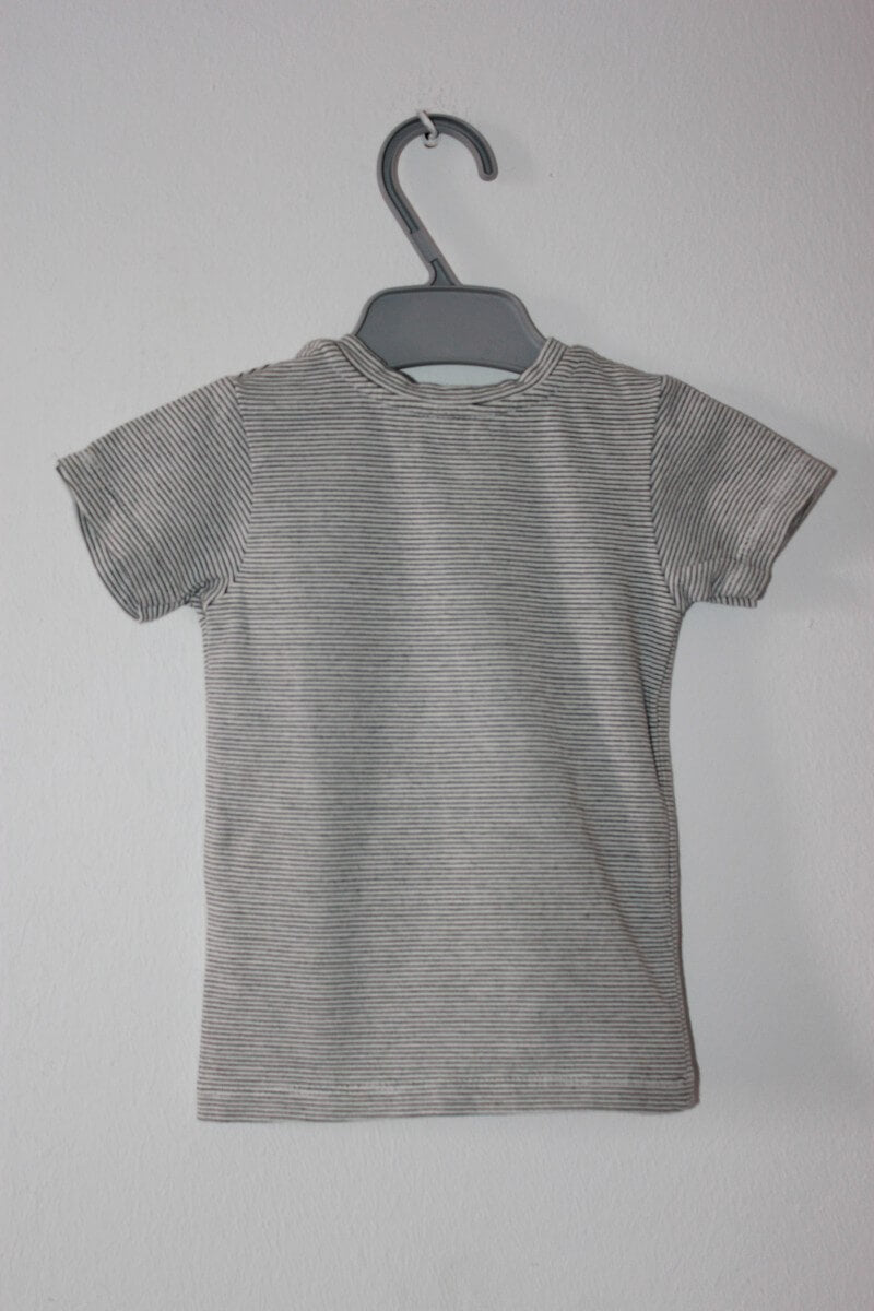 grijs-wit-gestreept-tshirt-korte-mouwen-maat-68-baby-boutchou