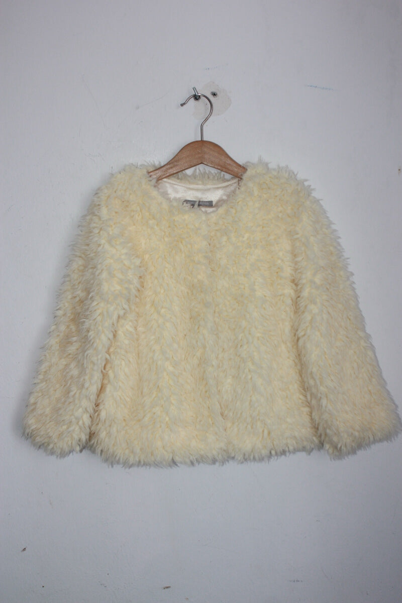 tweedehands-creme-fake-fur-jas-3-suisses-maat-110-meisje