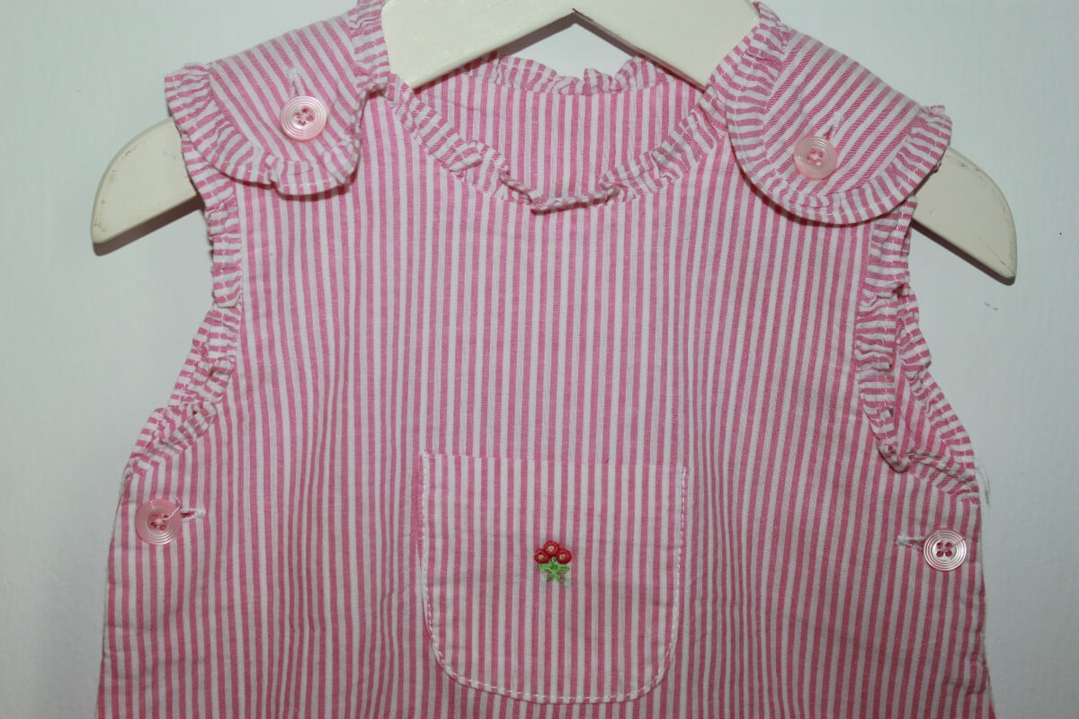 tweedehands mouwloze roze wit gestreepte katoenen zomerse playsuit maat 62 van jacadi