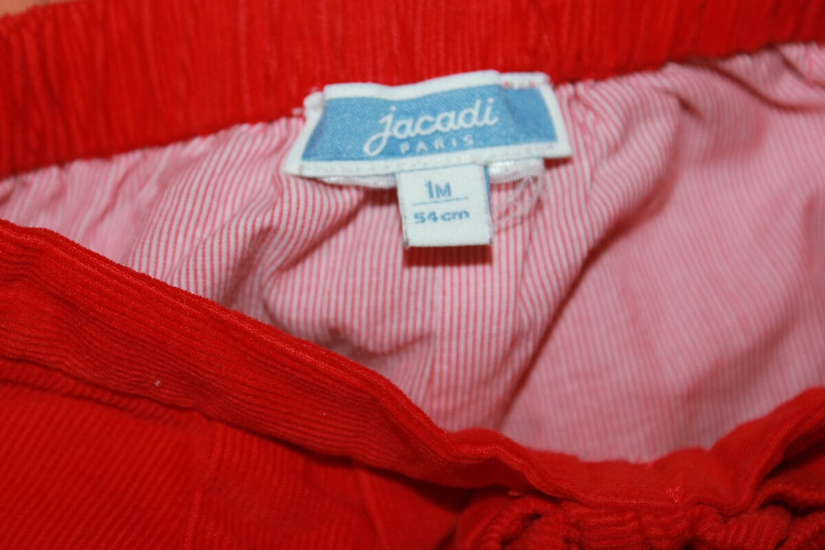 tweedehands ribfluwelen rode korte broek met strikje in de taille maat 56 voor een baby meisje van jacadi
