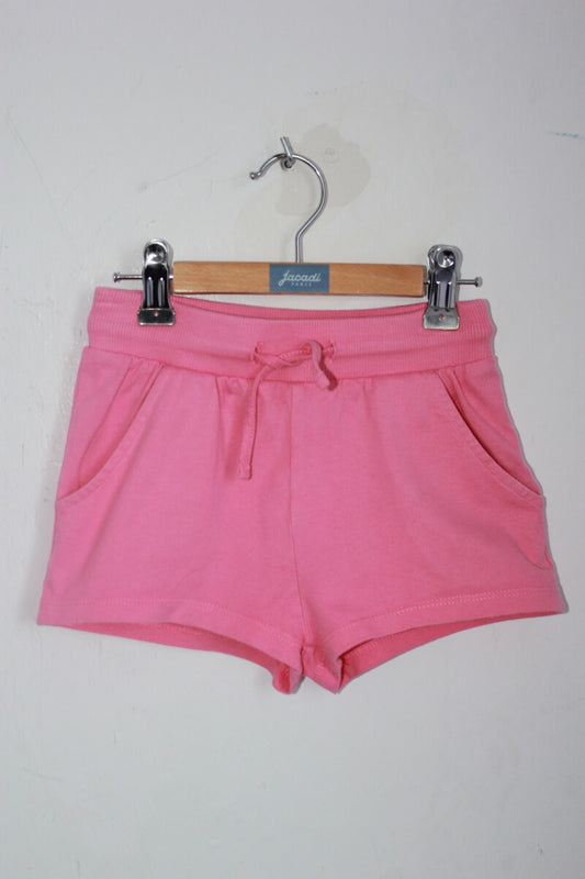 tweedehands katoenen roze zomerse korte broek in maat 110 voor een meisje van kuniboo
