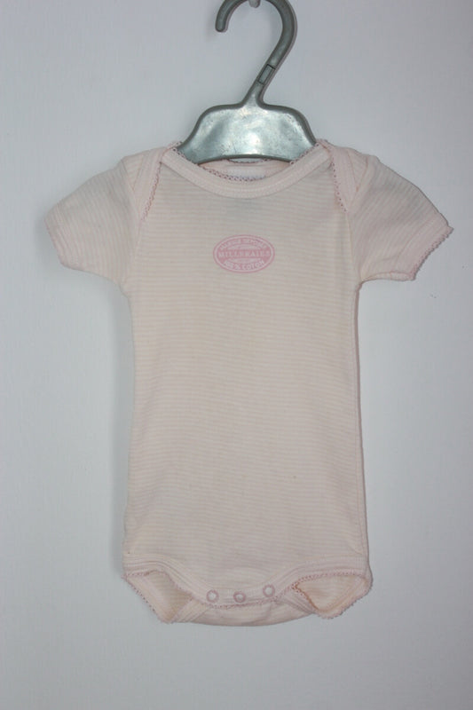 preloved katoenen roze-creme gestreept rompertje met korte mouwen in maat 56 van petit bateau