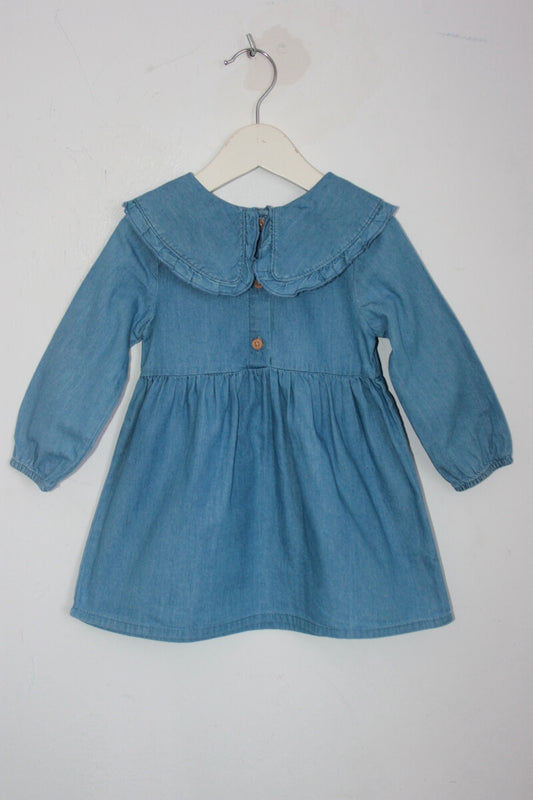 tweedehands lichtblauwe jurk met lange mouwen in maat 80 van primark