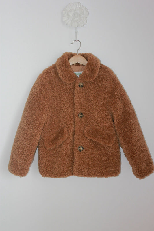 tweedehands lichtbruine faux fur jas in maat 140  voor een meisje van zara