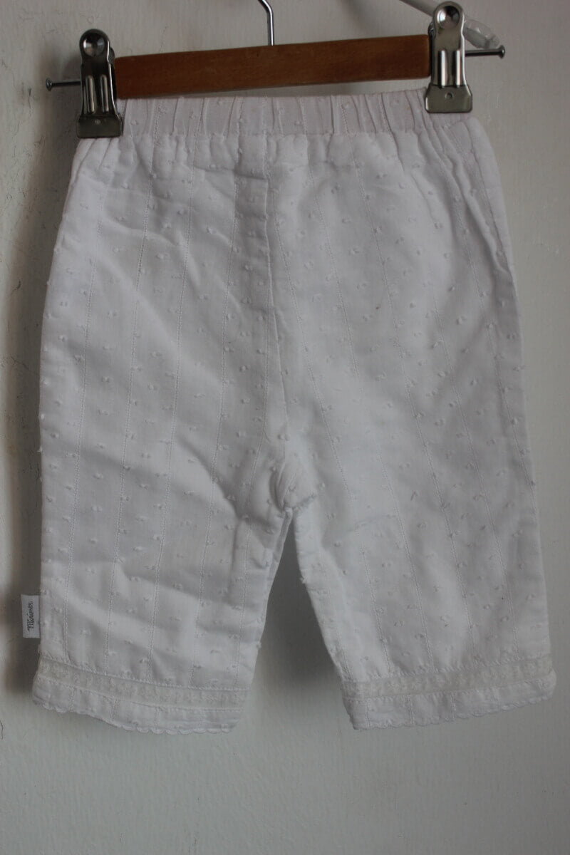 tweedehands-zomerse-witte-lange-broek-maat-62-baby-meisje-la-petite-ourse