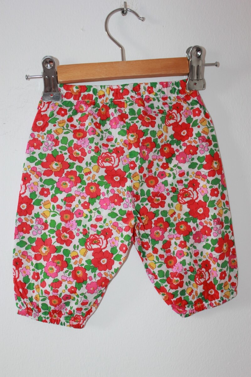pre-owned zomerse liberty katoenen lange broek in multicolour van jacadi, maat 62 voor een baby meisje