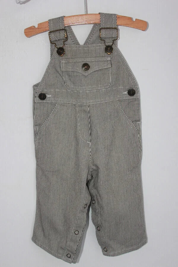 tweedehands unisex taupe met wit gestreepte salopette, of tuinbroek, van bonton in maat 68