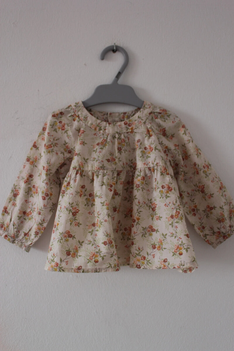 tweedehands katoenen liberty blouse in multicolour met lange mouwen van bonpoint in maat 62