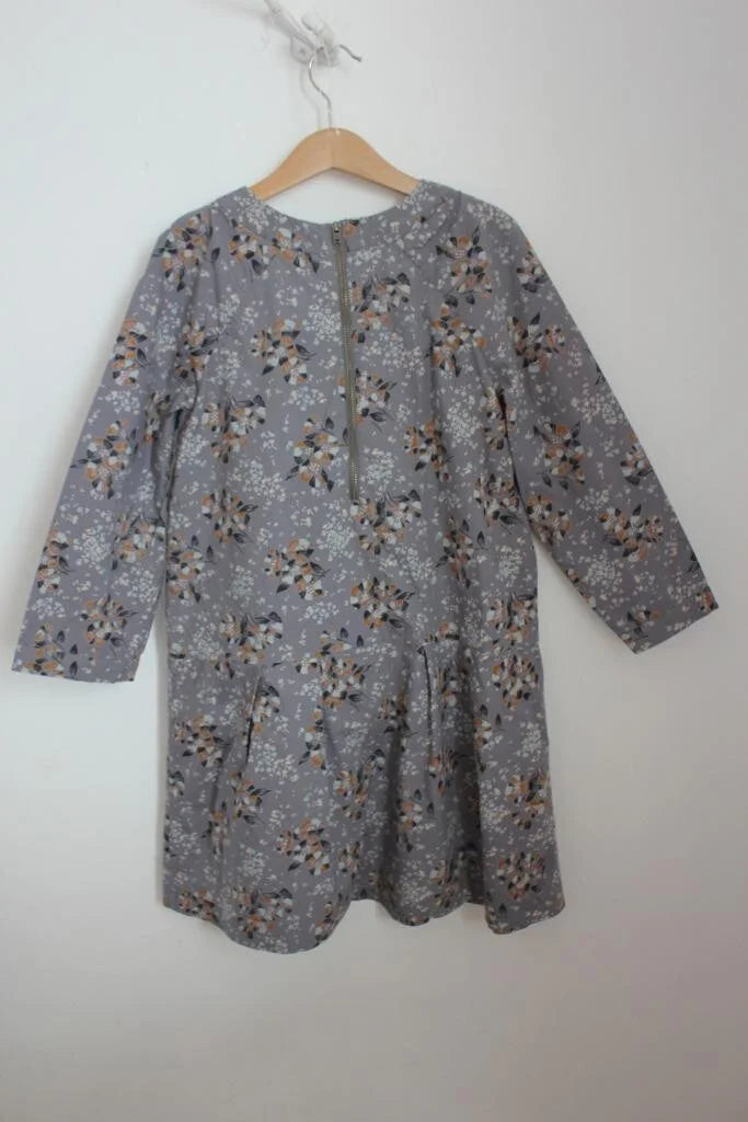 tweedehands grijze liberty jurk met lange mouwen van bonpoint in maat 134-140