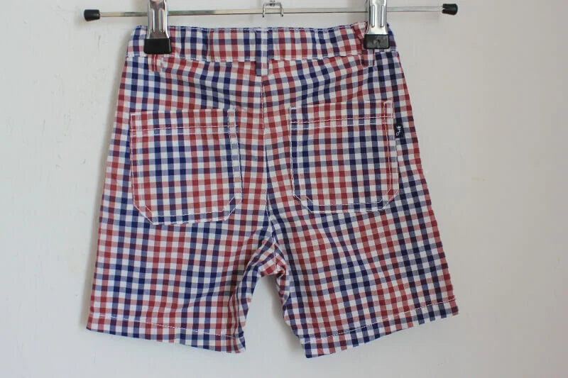 tweedehands geruite zomerse katoenen korte broek van jacadi in maat 74 voor een baby jongen