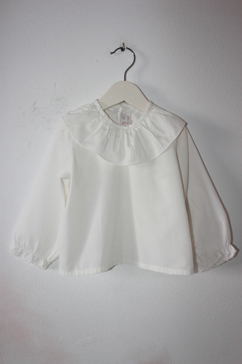 witte-blouse-volantkraag-lange-mouwen-maat-74-baby-meisje-bb-culetines