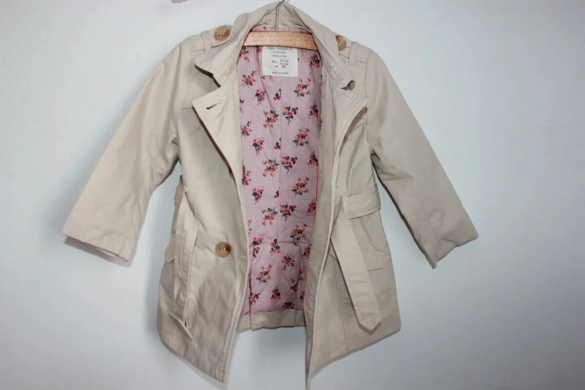 pre-owned-beige-trenchcoat-maat-86-baby-meisje-zara