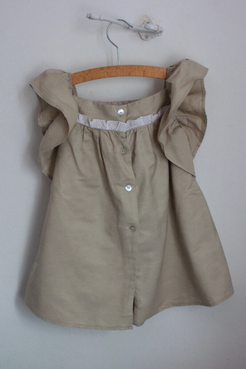 beige-ecru-jurk-volantmouwen-maat-92-lio-lio-zomercollectie