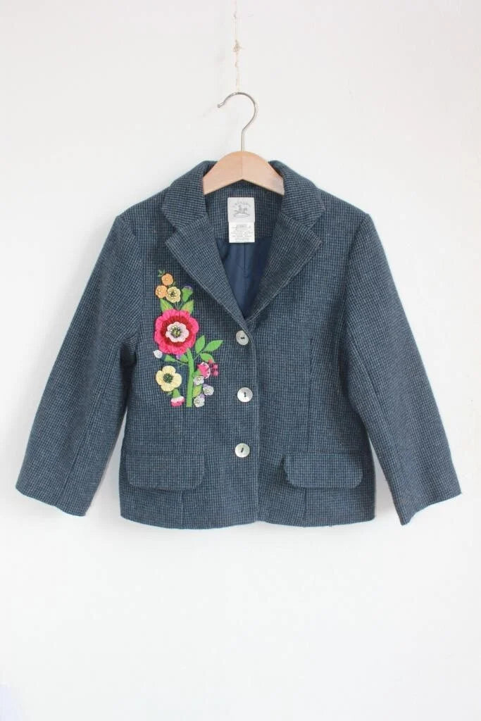 tweedehands-blauwe-blazer-bloemen-meisje-maat-116-charabia