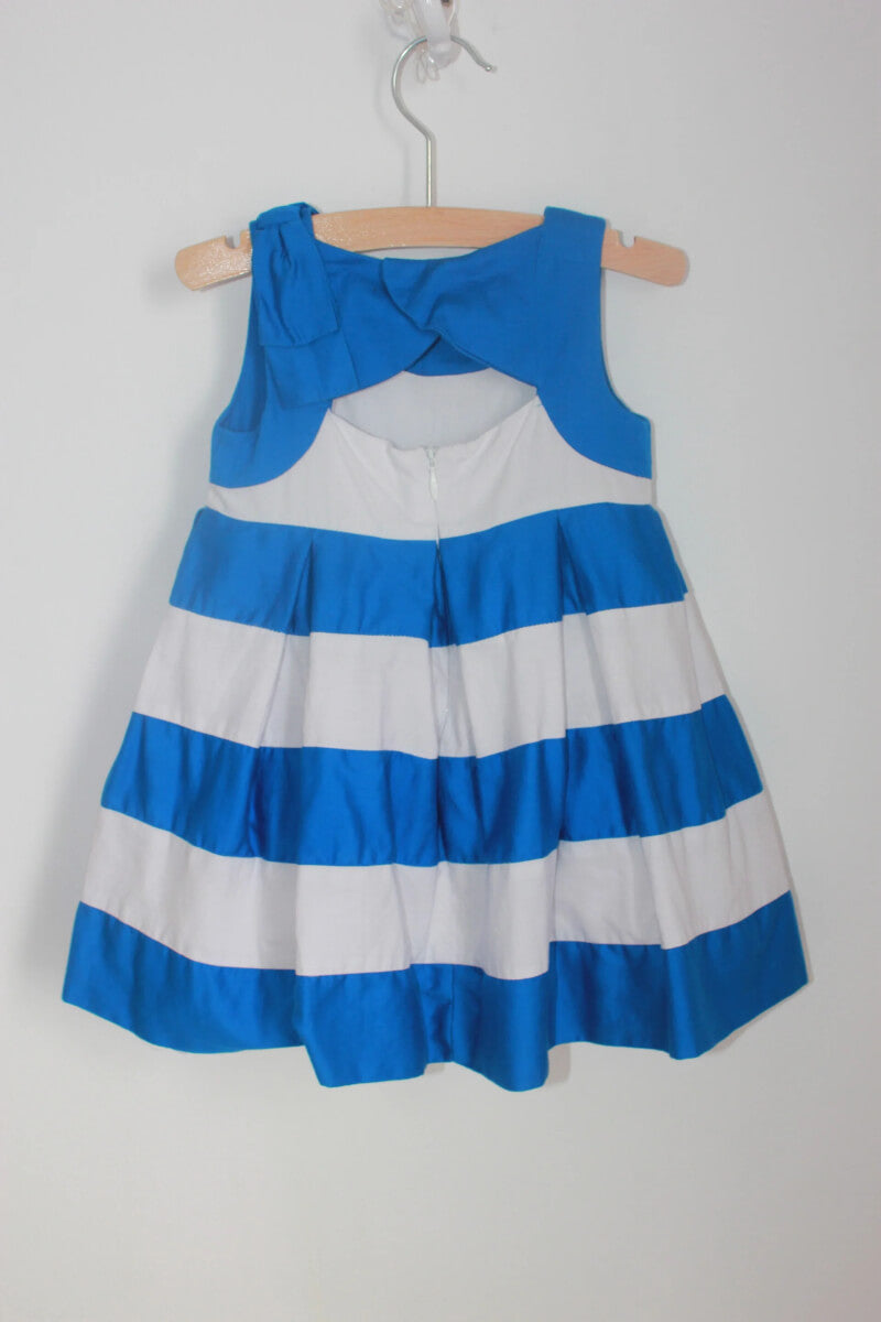 tweedehands-zomerse-blauw-wit-gestreepte-mouwloze-jurk-maat-80-baby-meisje-mayoral