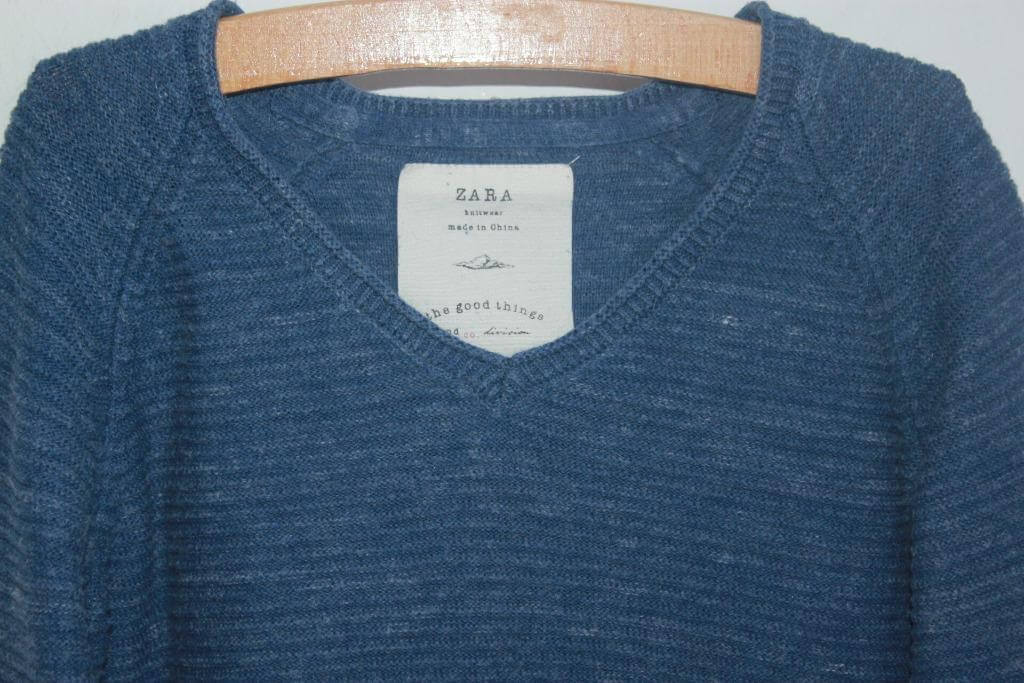 tweedehands-blauwe-trui-v-hals-maat-116-jongen-zara