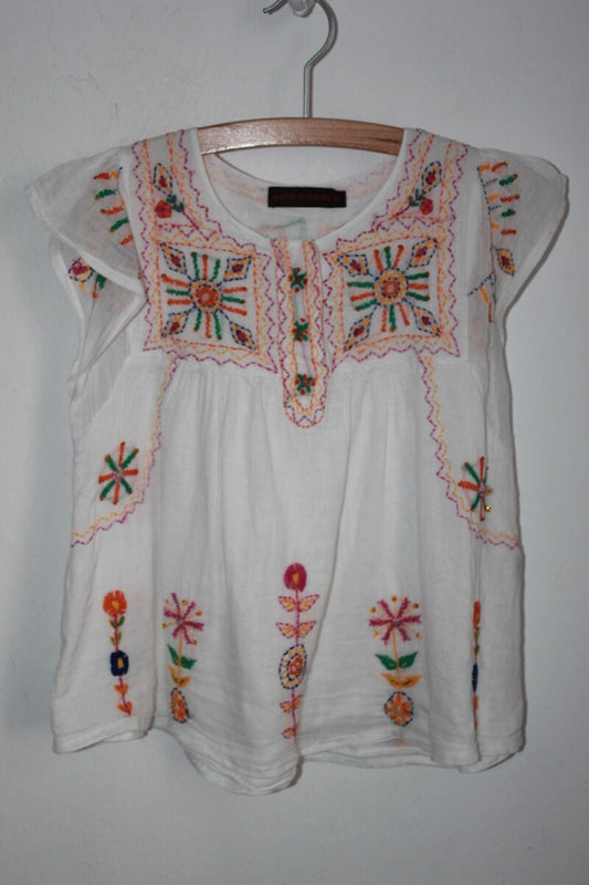 tweedehands-geborduurde-blouse-korte-mouwen-maat-128-meisje-antik-batik