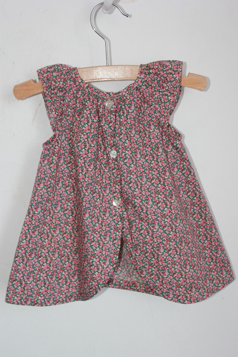 tweedehands-zomerse-gebloemde-blouse-korte-mouwen-maat-68-natalys