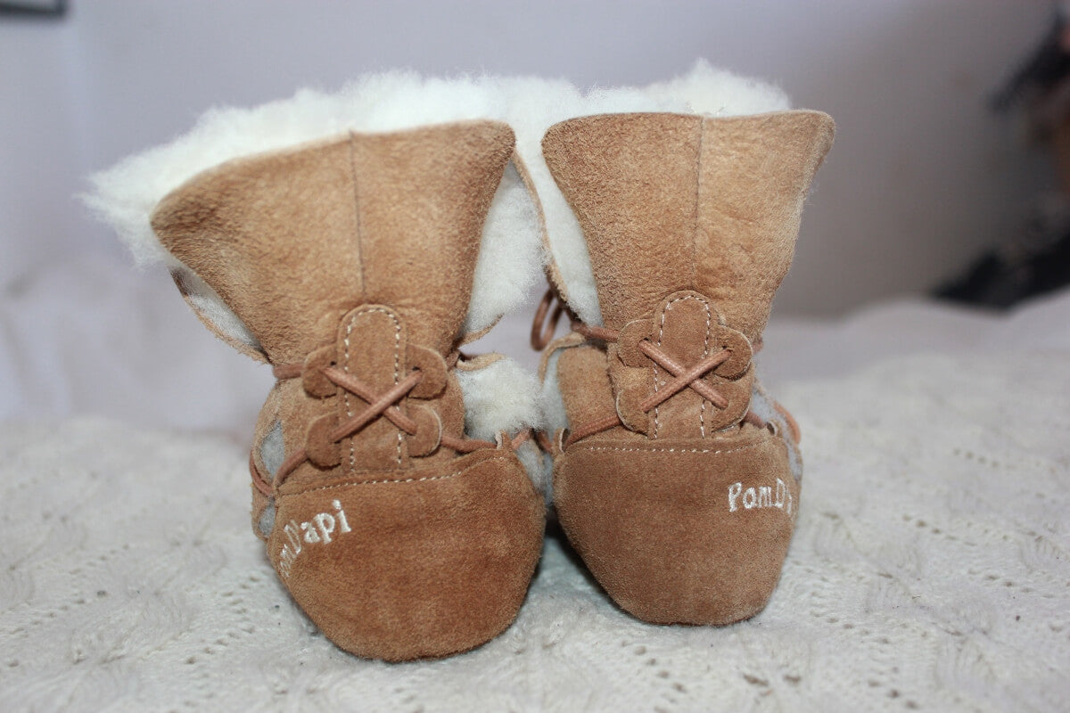 tweedehands-camel-suede-bontlaarzen-maat-17-baby-pom-d-api