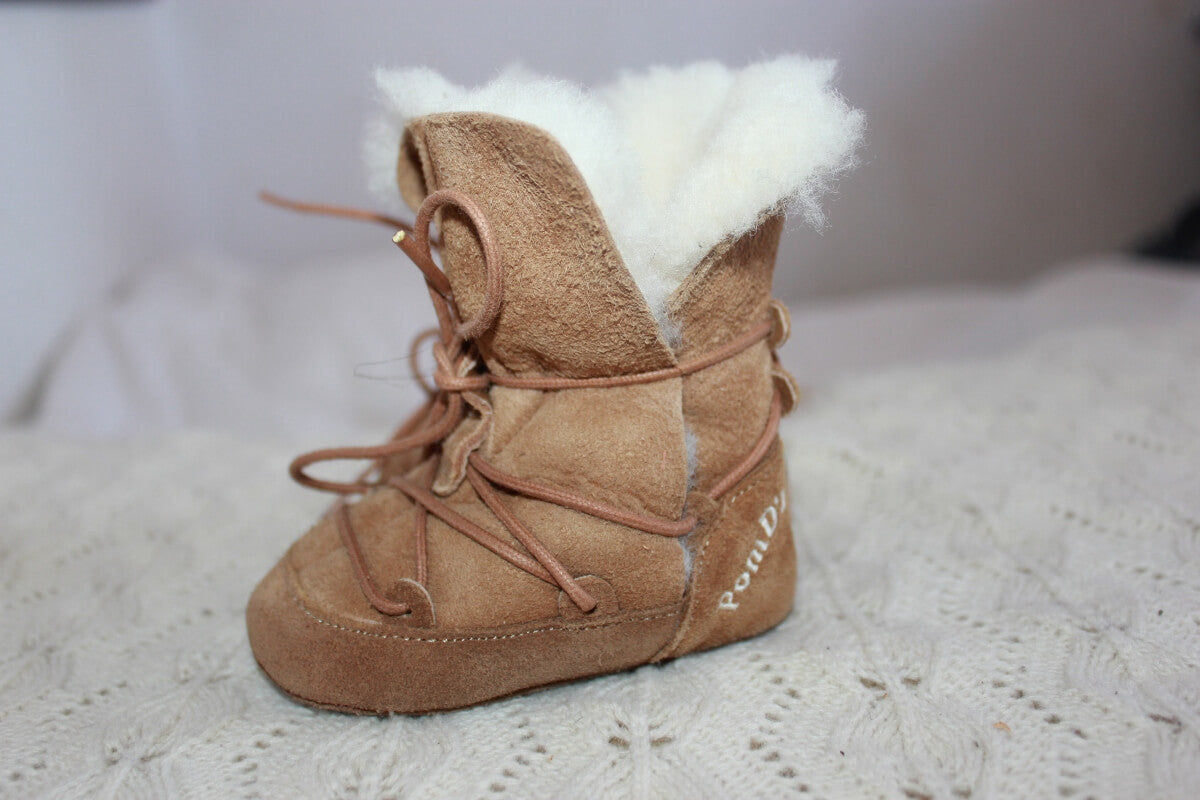 tweedehands-camel-suede-bontlaarzen-maat-17-baby-pom-d-api
