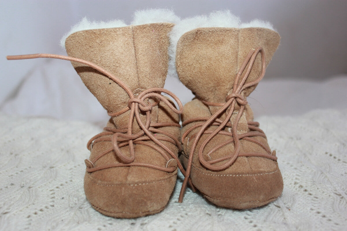 tweedehands-camel-suede-bontlaarzen-maat-17-baby-pom-d-api