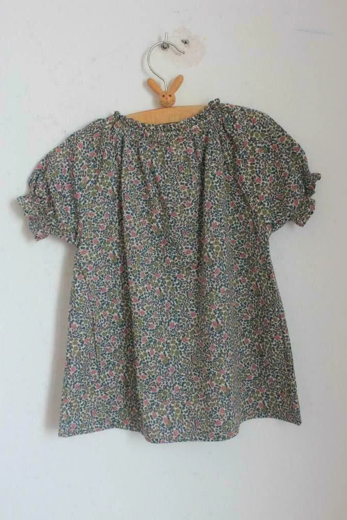 tweedehands-liberty-blouse-multicolour-korte-mouwen-maat-98-meisje-emile-et-ida