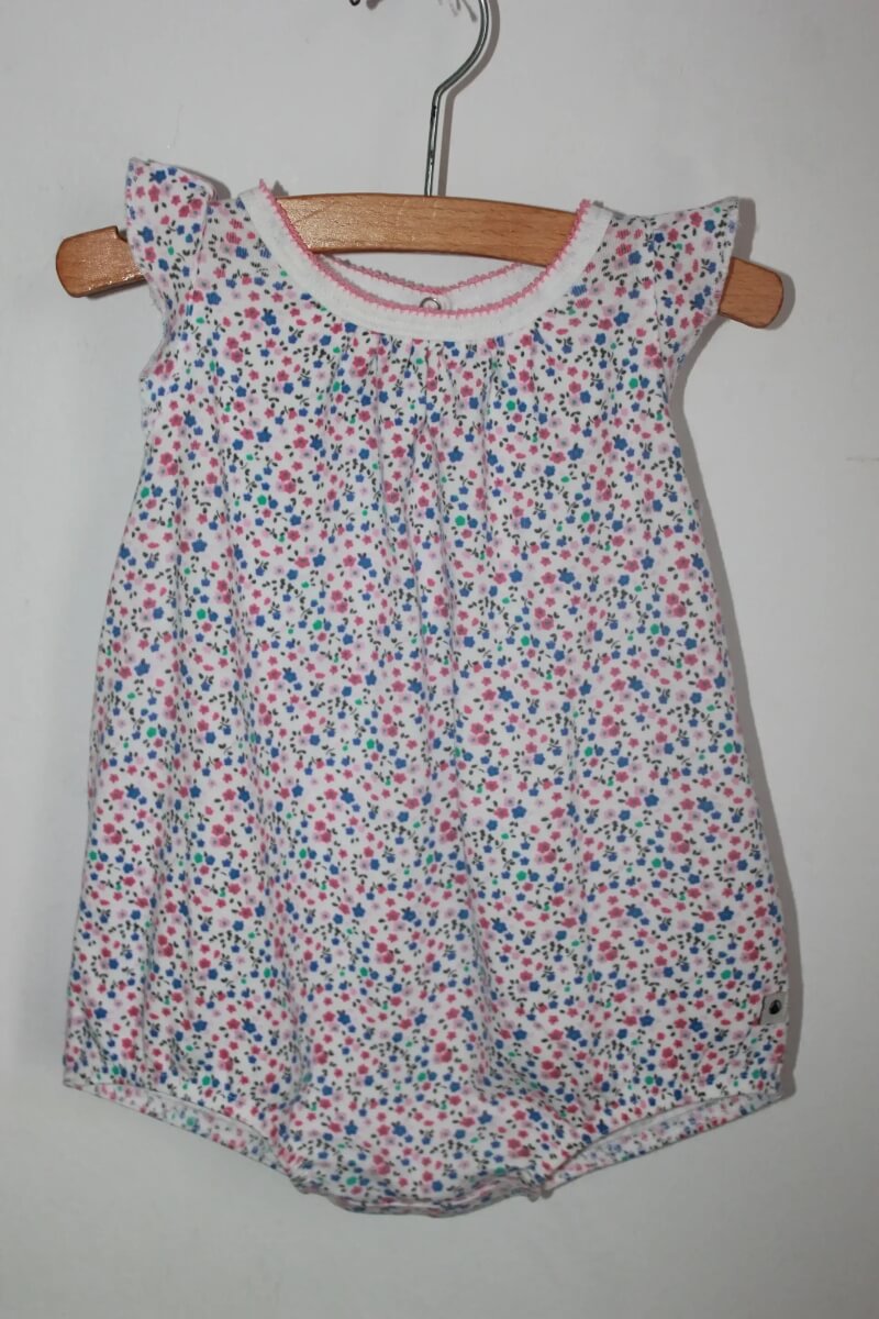 tweedehands-kort-gebloemd-zomers-pakje-maat-68-petit-bateau