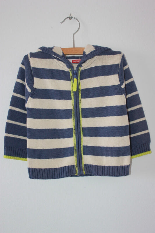 tweedehands-blauw-creme-gestreept-vest-capuchon-maat-74-baby-jongen-dpam