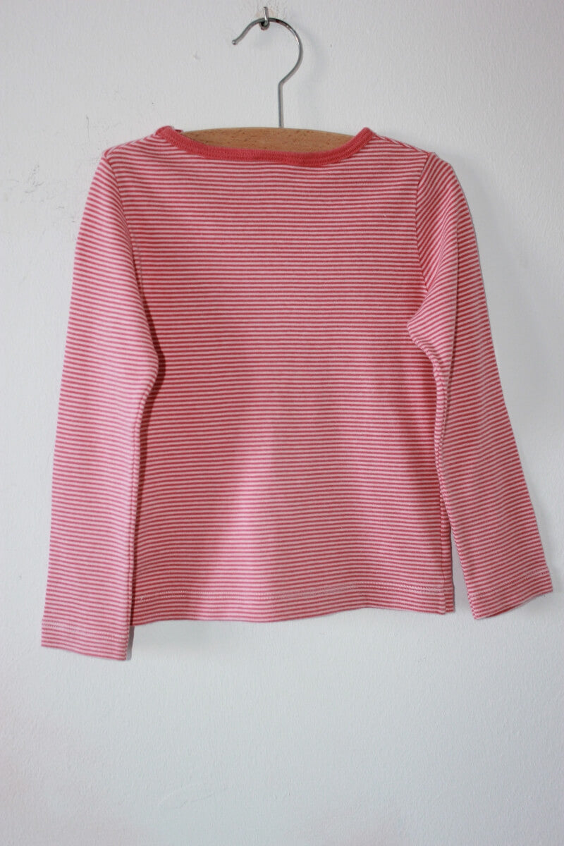 tweedehands-koraalroze-wit-gestreepte-longsleeve-maat-98-petit-bateau