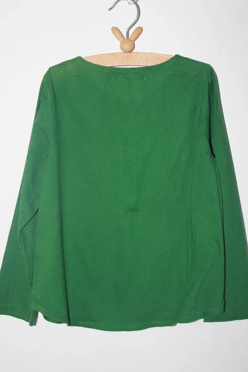 tweedehands-groene-blouse-lange-mouwen-volants-maat-116-meisje-cfk