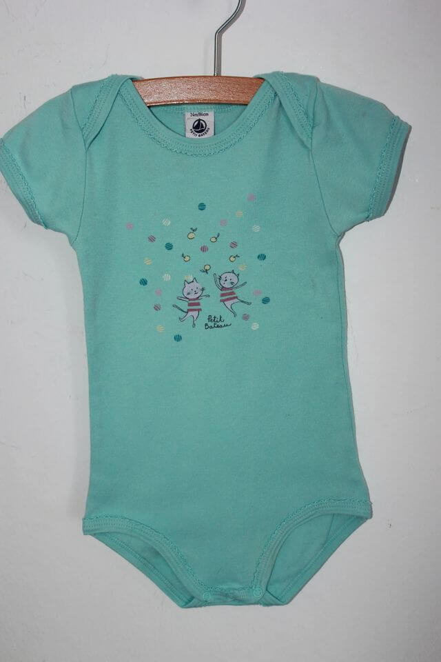 tweedehands-groene-romper-korte-mouwen-maat-86-petit-bateau-baby