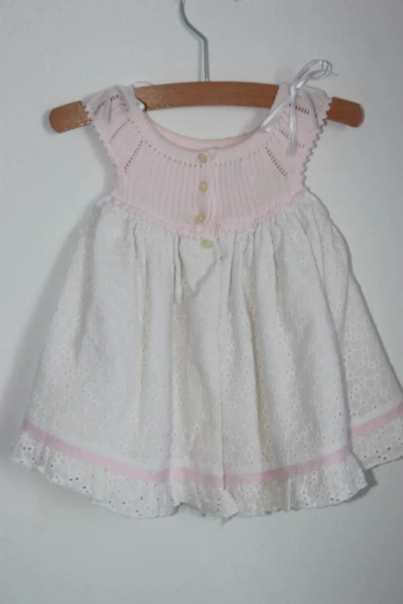 tweedehands-zomerse-roze-witte-jmouwloze-jurk-maat-68-baby-meisje-carmen-taberner