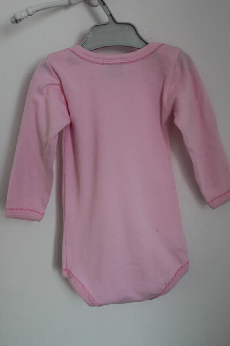 tweedehands-roze-romper-konijntjes-langemouwen-maat68-petitbateau