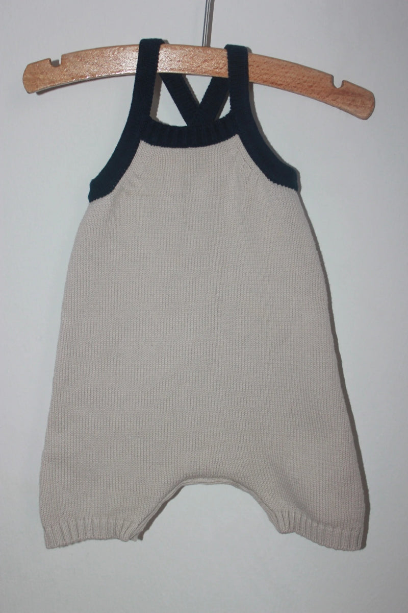 tweedehands-beige-donkerblauw-gebreid-kort-unisex-pakje-maat-56-baby-boutchou